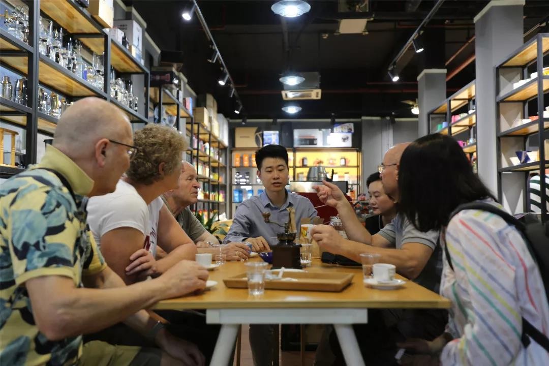 金達(dá)咖啡飲品城-茶飲行業(yè)到底有哪些魅力，讓創(chuàng)業(yè)者青睞？